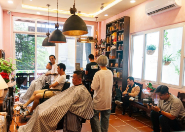 Shin barber